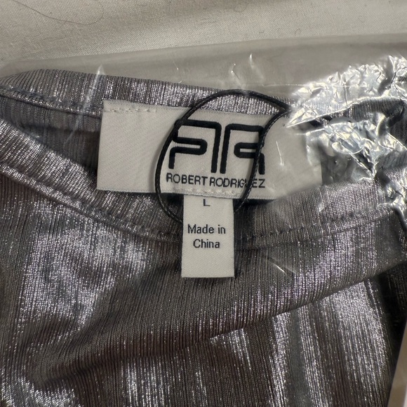 Robert Rodriguez Shimmering Silver Twist Blouse - Picture 4 of 6